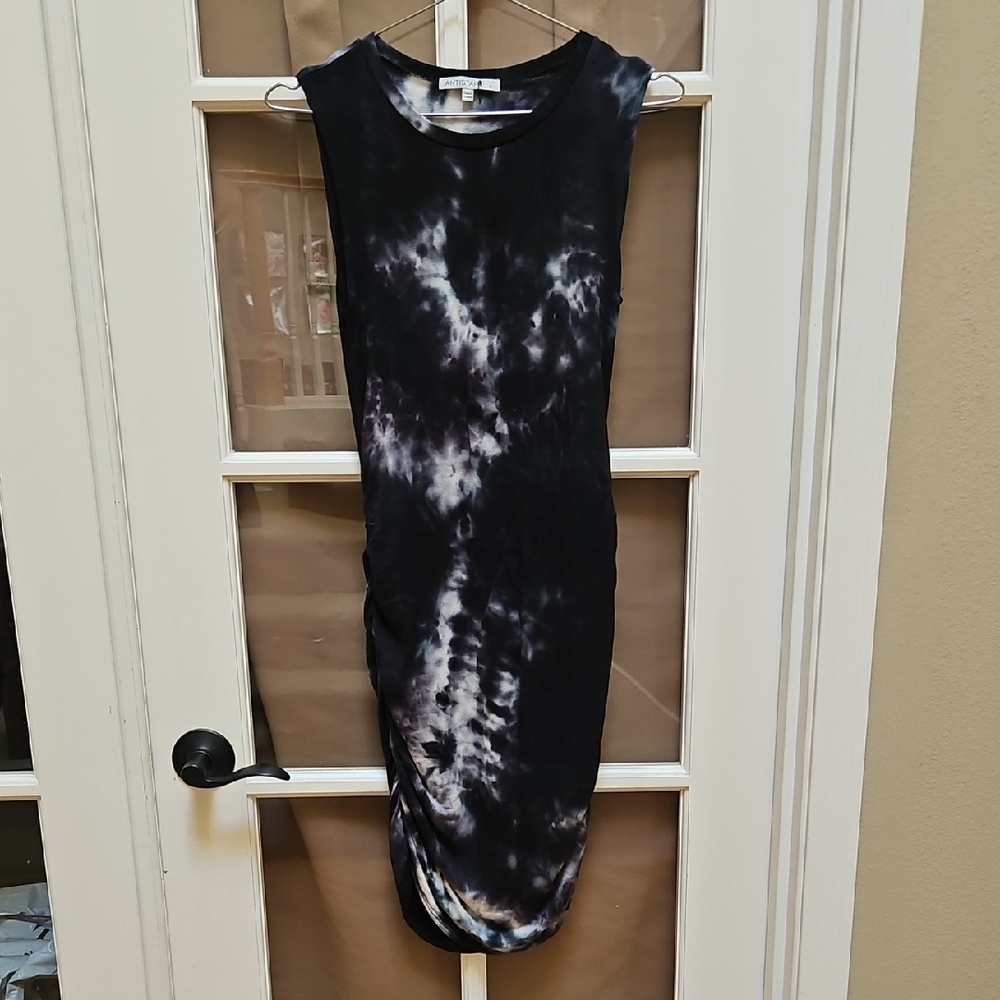 Antistar Stylish Black and White Tie-Dye Dress